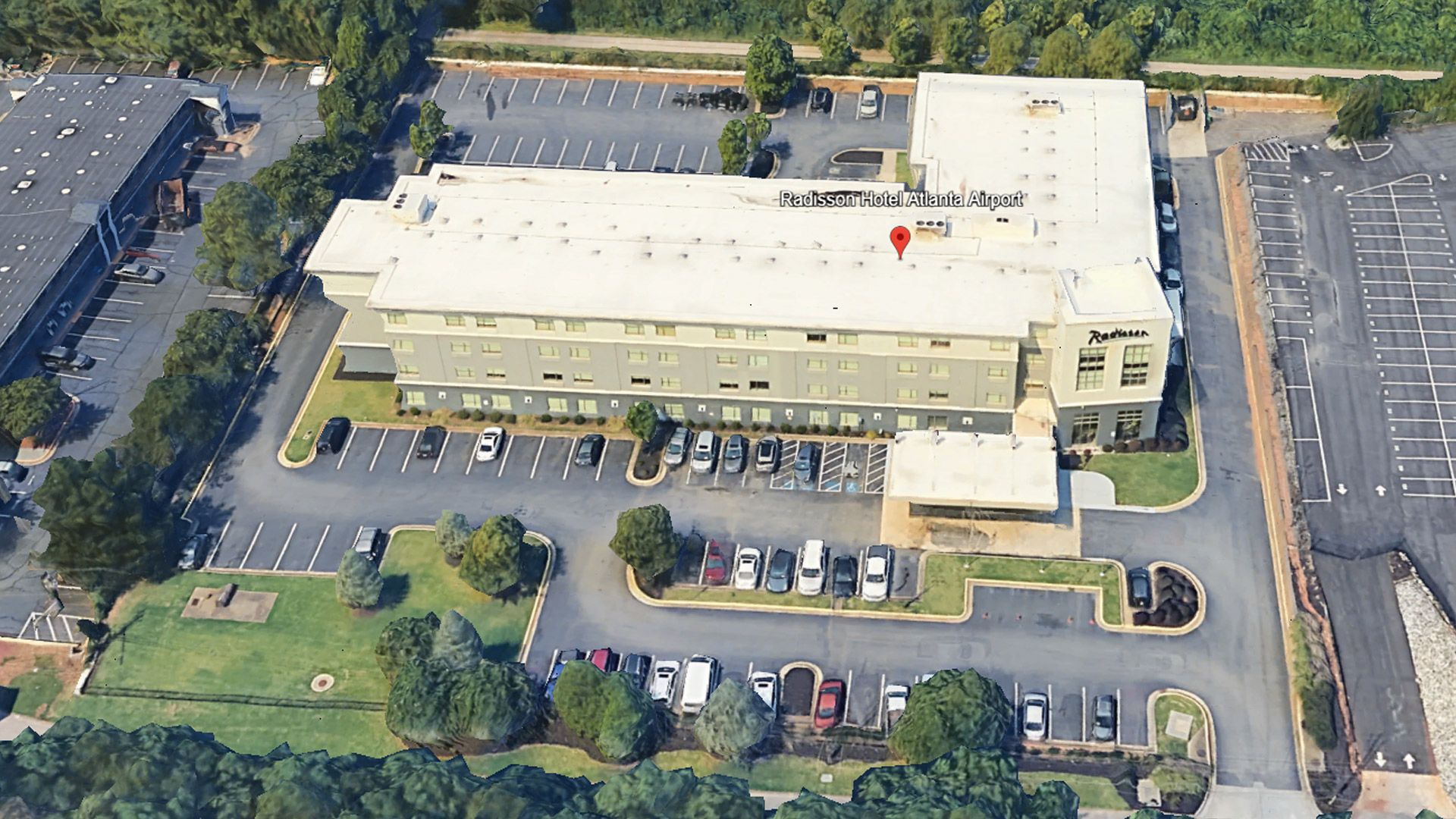 Radisson Hotel Atlanta Airport parking